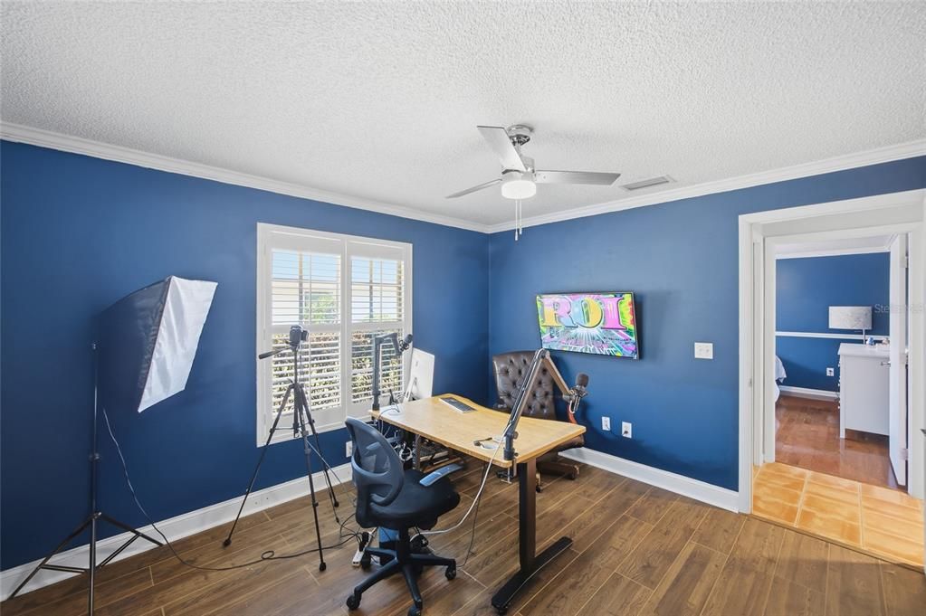 En Venta: $580,000 (4 camas, 2 baños, 2037 Pies cuadrados)