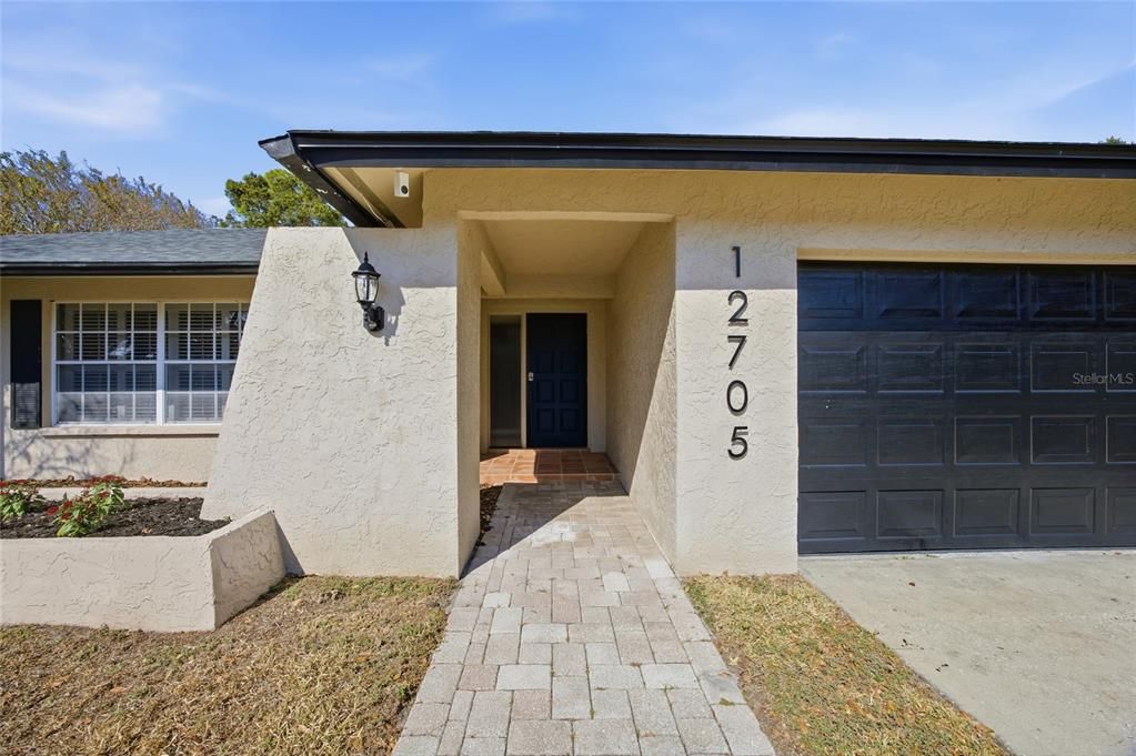 En Venta: $580,000 (4 camas, 2 baños, 2037 Pies cuadrados)