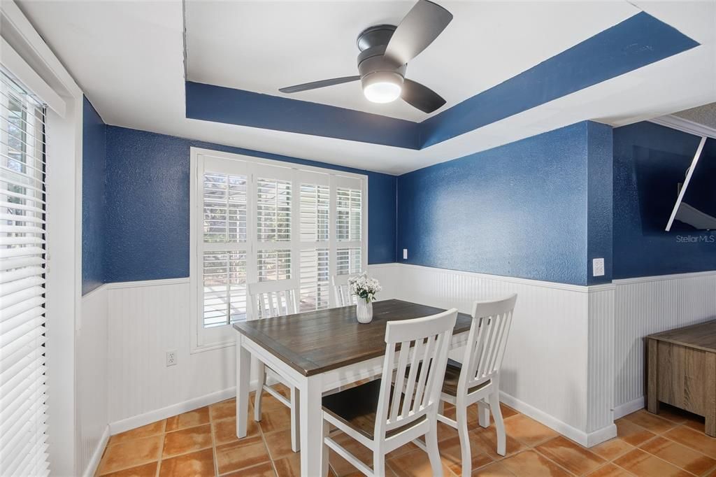 En Venta: $580,000 (4 camas, 2 baños, 2037 Pies cuadrados)