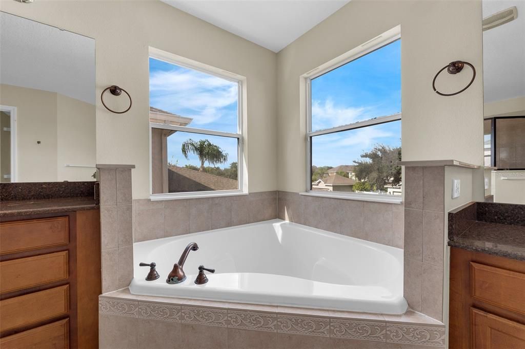 En Venta: $524,900 (5 camas, 4 baños, 3436 Pies cuadrados)