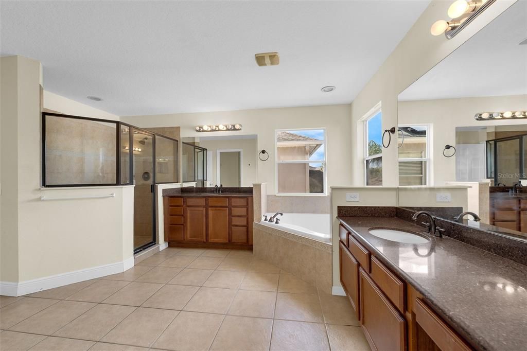 En Venta: $524,900 (5 camas, 4 baños, 3436 Pies cuadrados)