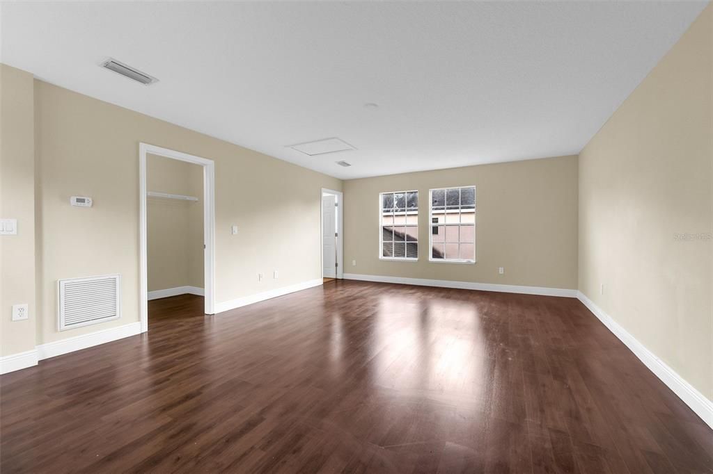 En Venta: $524,900 (5 camas, 4 baños, 3436 Pies cuadrados)