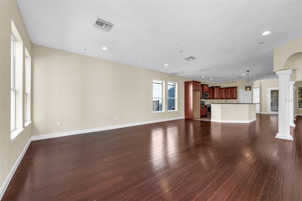 En Venta: $524,900 (5 camas, 4 baños, 3436 Pies cuadrados)