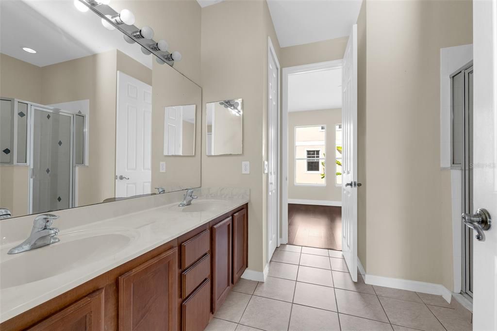 En Venta: $524,900 (5 camas, 4 baños, 3436 Pies cuadrados)