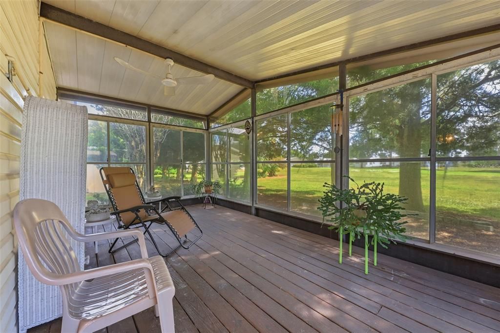 На продажу: $129,900 (2 спален, 2 ванн, 1248 Квадратных фут)