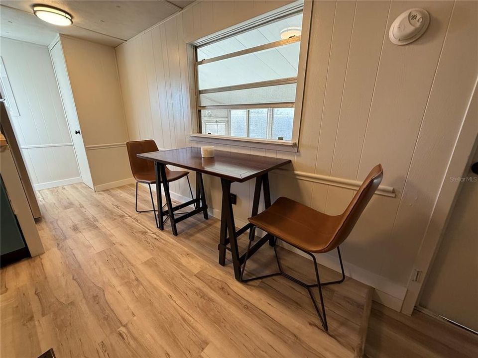 For Rent: $1,250 (2 beds, 1 baths, 672 Square Feet)