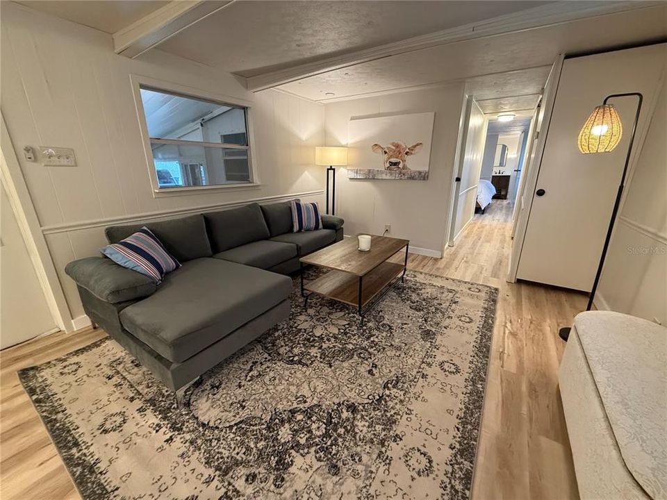 For Rent: $1,250 (2 beds, 1 baths, 672 Square Feet)