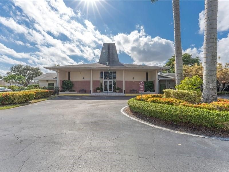 Activo con contrato: $125,000 (2 camas, 2 baños, 894 Pies cuadrados)