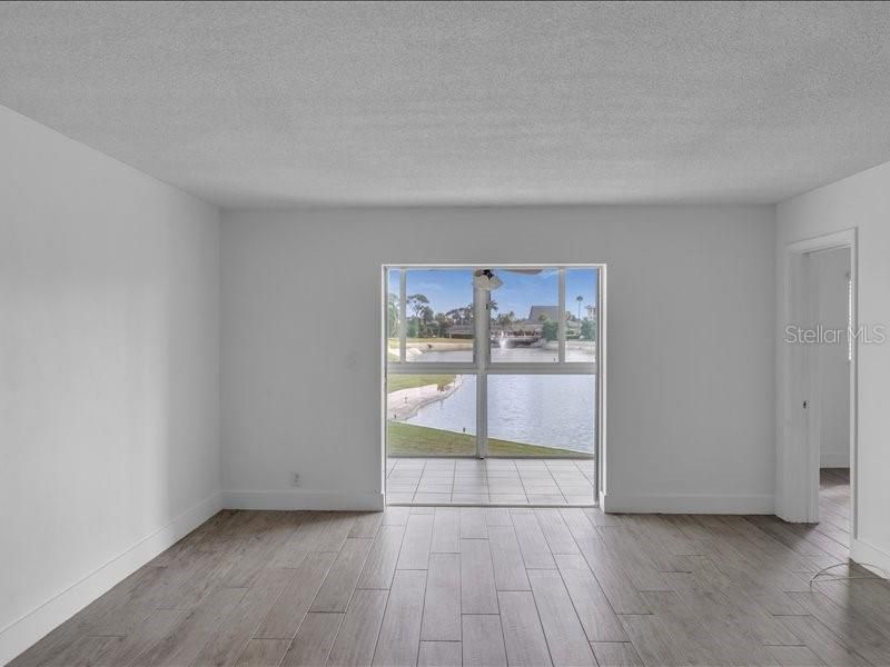 Activo con contrato: $125,000 (2 camas, 2 baños, 894 Pies cuadrados)