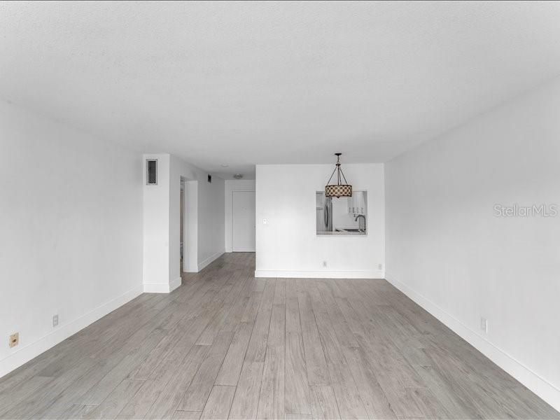 Activo con contrato: $125,000 (2 camas, 2 baños, 894 Pies cuadrados)