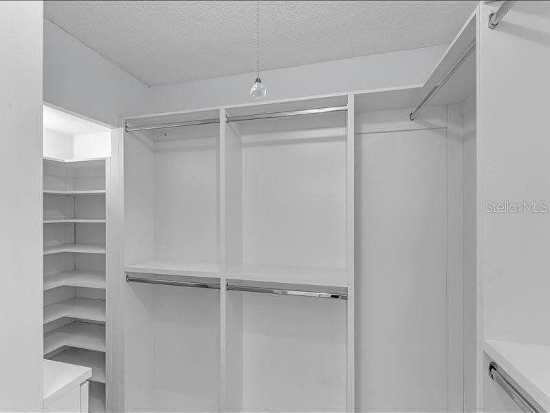 Activo con contrato: $125,000 (2 camas, 2 baños, 894 Pies cuadrados)