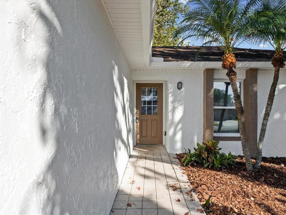 Active With Contract: $385,000 (4 beds, 2 baths, 1401 Square Feet)