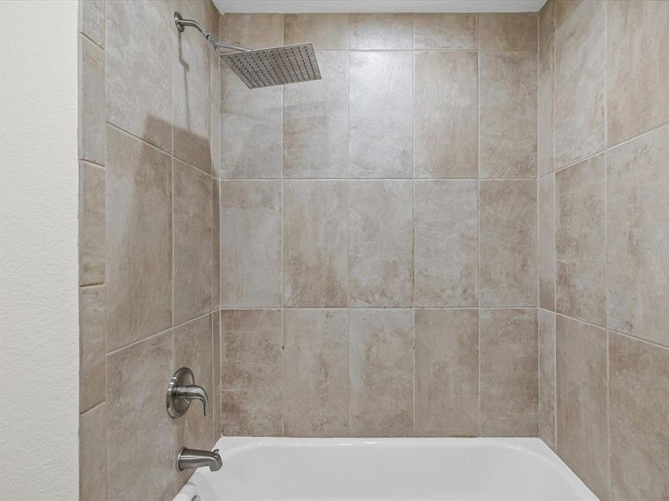 Active With Contract: $385,000 (4 beds, 2 baths, 1401 Square Feet)