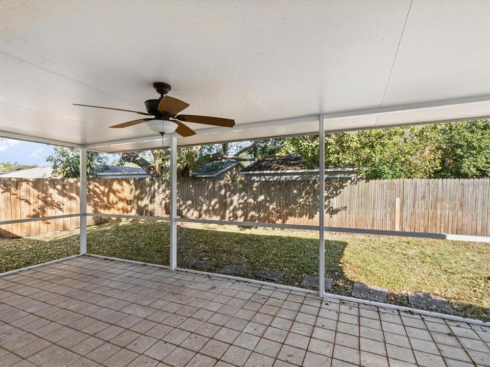 Active With Contract: $385,000 (4 beds, 2 baths, 1401 Square Feet)