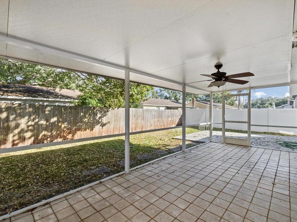 Active With Contract: $385,000 (4 beds, 2 baths, 1401 Square Feet)