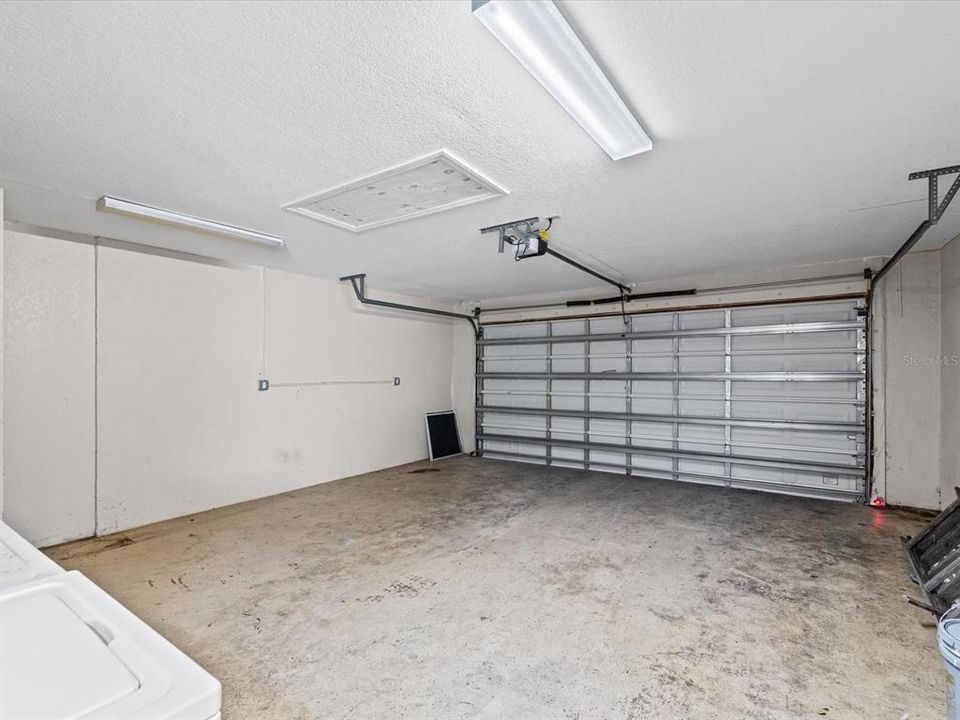 Active With Contract: $385,000 (4 beds, 2 baths, 1401 Square Feet)