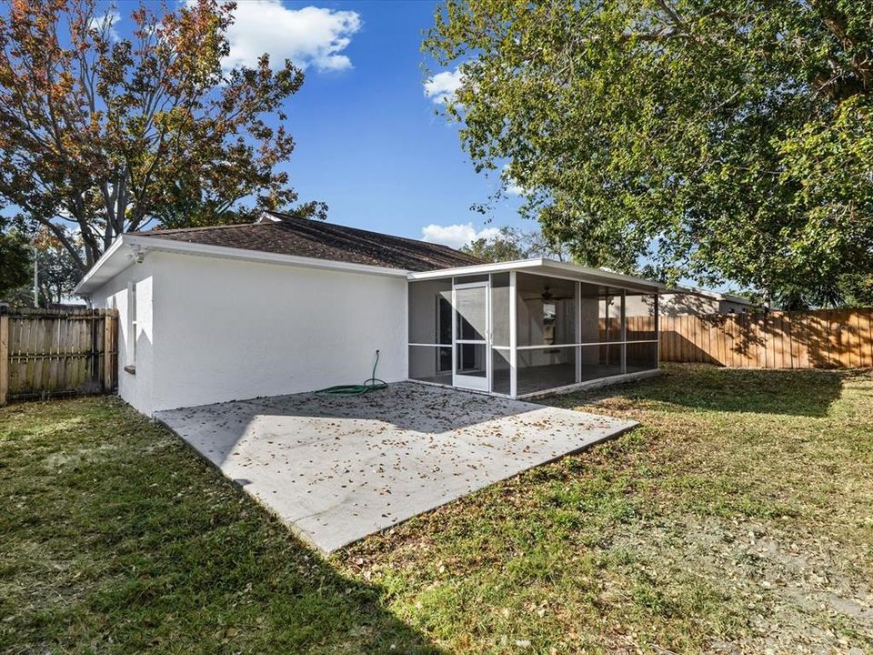 Active With Contract: $385,000 (4 beds, 2 baths, 1401 Square Feet)