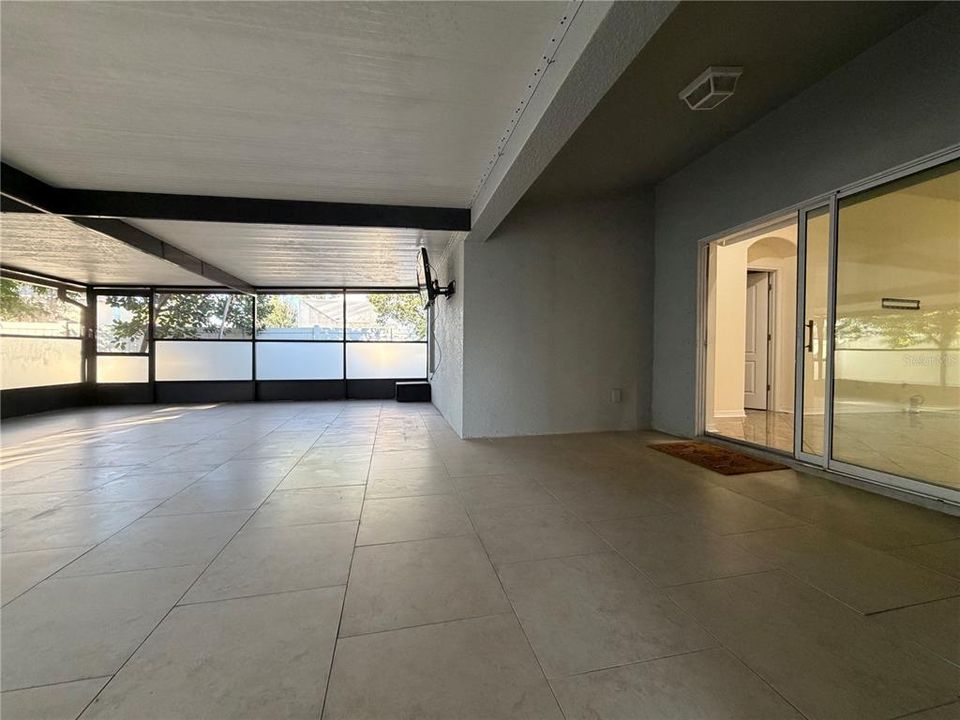 出租: $2,600 (4 贝兹, 3 浴室, 1946 平方英尺)