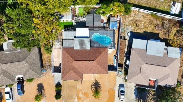 合同活跃: $285,000 (2 贝兹, 1 浴室, 953 平方英尺)