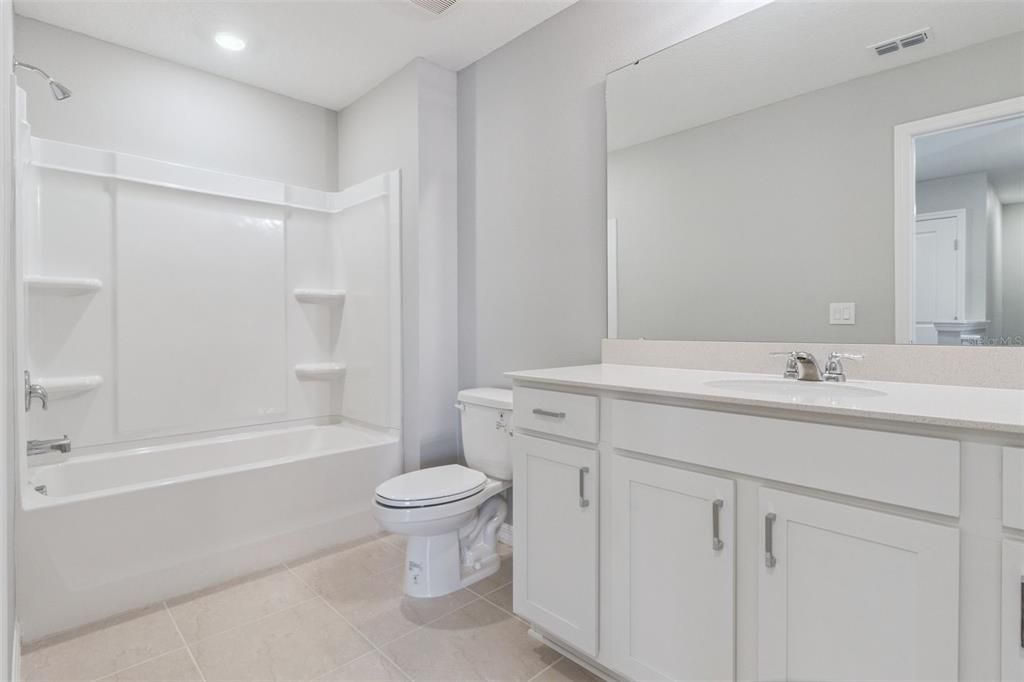 For Rent: $2,250 (3 beds, 2 baths, 1822 Square Feet)