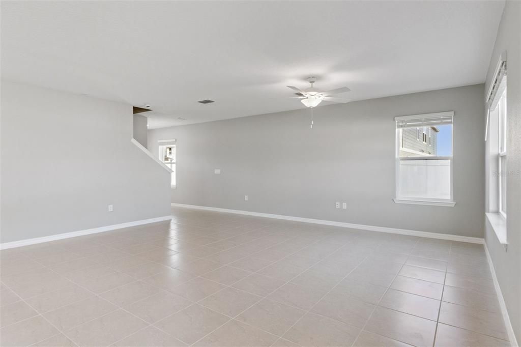 For Rent: $2,250 (3 beds, 2 baths, 1822 Square Feet)