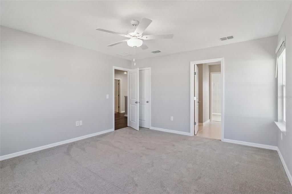 For Rent: $2,250 (3 beds, 2 baths, 1822 Square Feet)