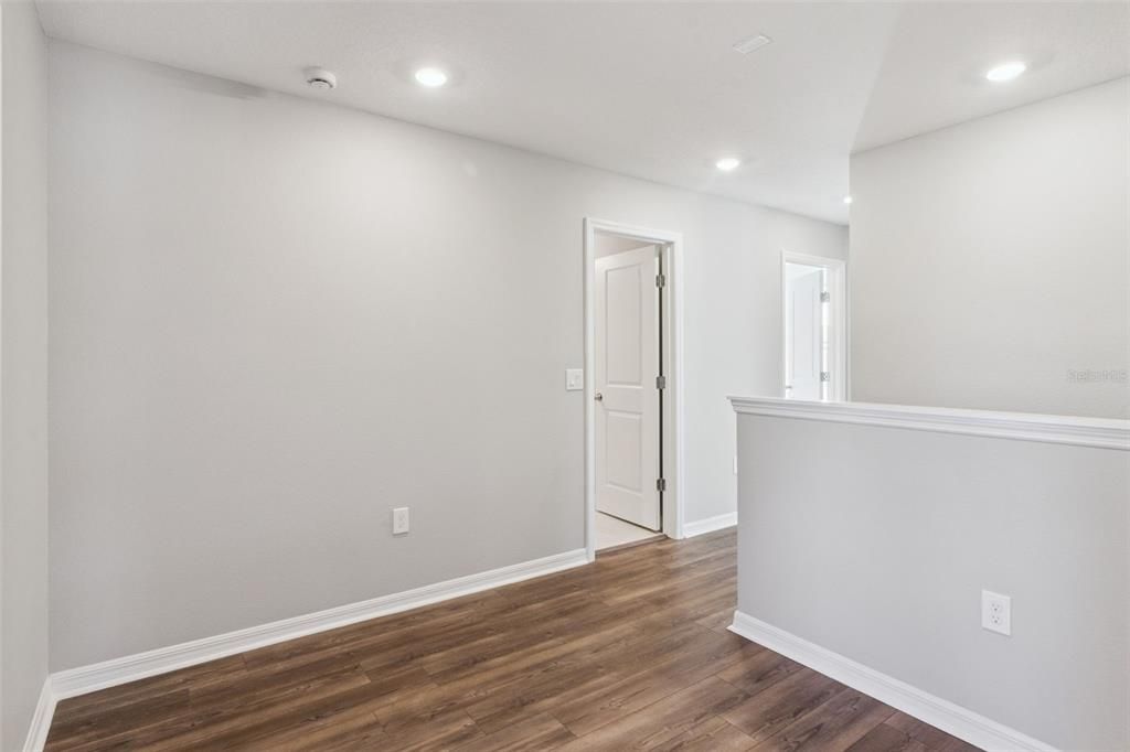 For Rent: $2,250 (3 beds, 2 baths, 1822 Square Feet)