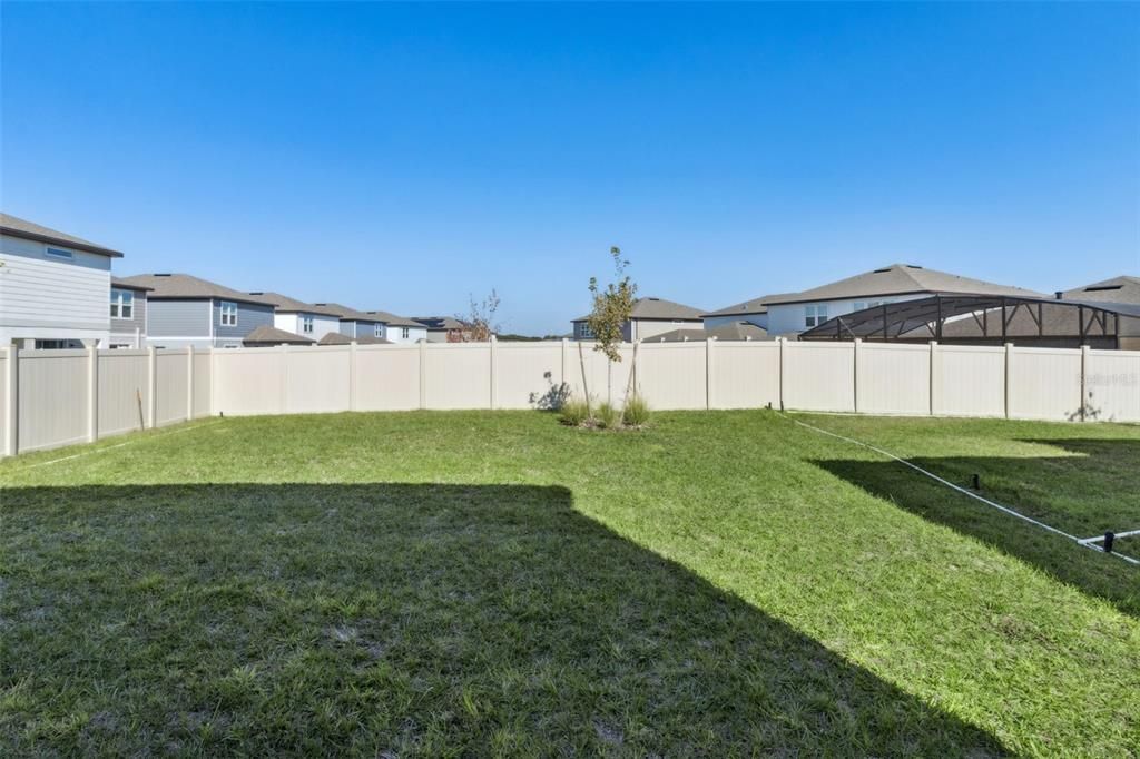 For Rent: $2,250 (3 beds, 2 baths, 1822 Square Feet)