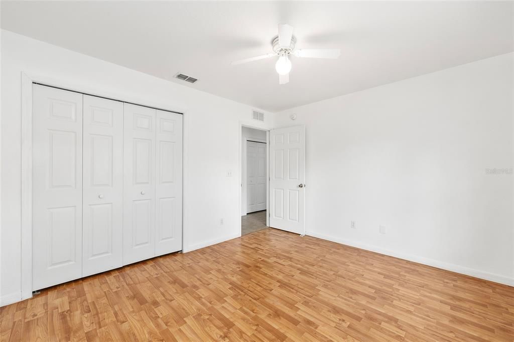 待售: $259,900 (3 贝兹, 2 浴室, 1818 平方英尺)