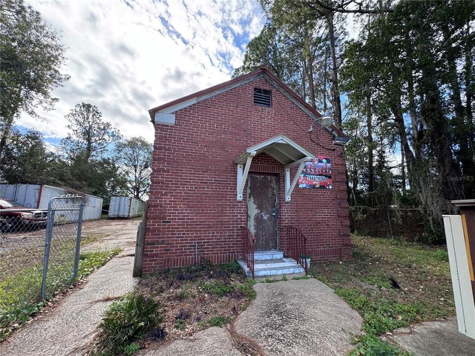 待售: $499,900 (0 贝兹, 0 浴室, 877 平方英尺)