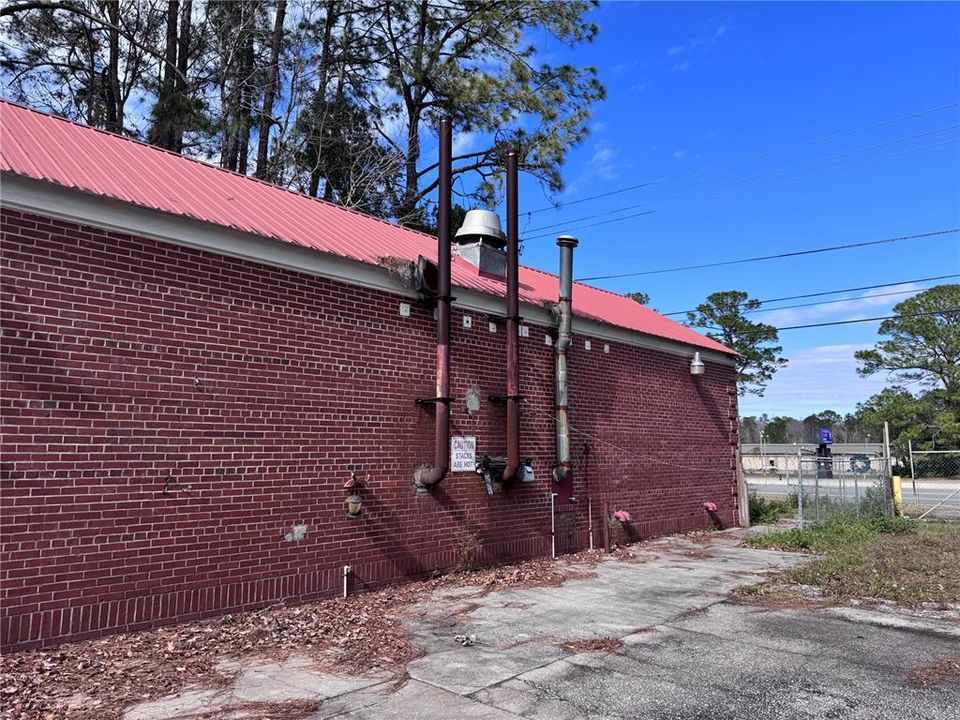 待售: $499,900 (0 贝兹, 0 浴室, 877 平方英尺)