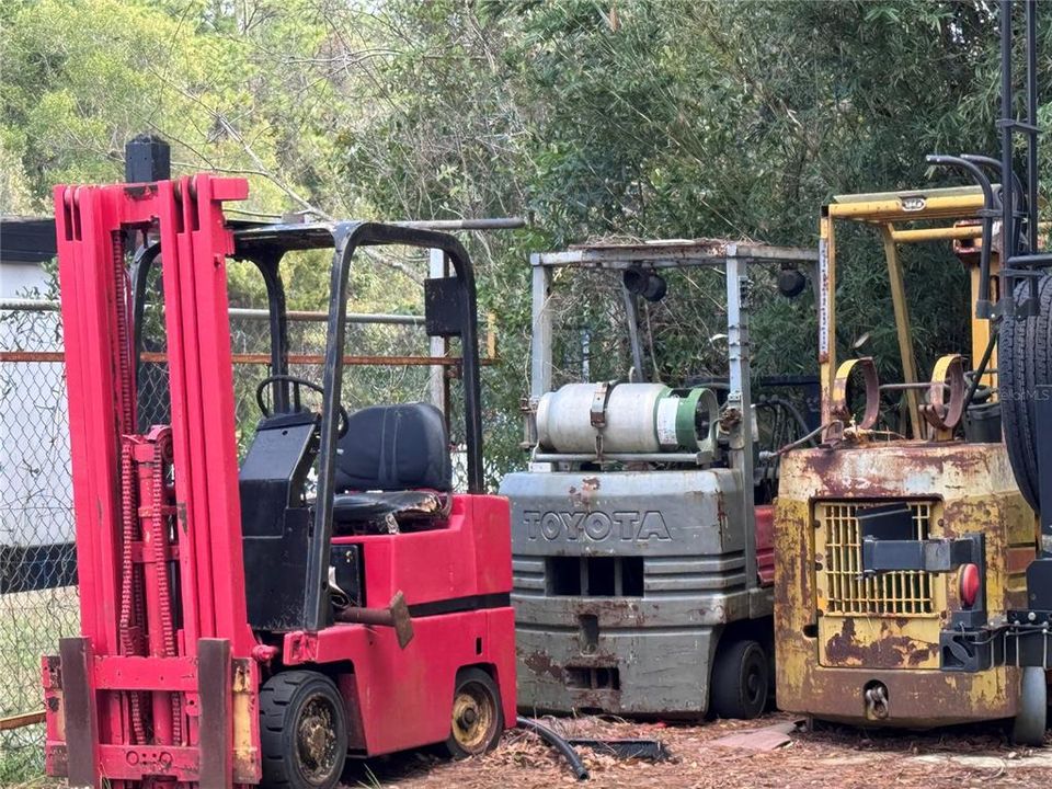 待售: $499,900 (0 贝兹, 0 浴室, 877 平方英尺)