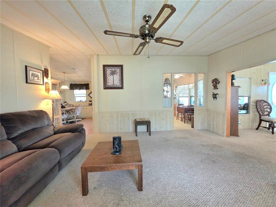 En Venta: $189,500 (2 camas, 2 baños, 1208 Pies cuadrados)