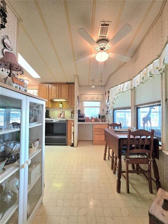 En Venta: $189,500 (2 camas, 2 baños, 1208 Pies cuadrados)