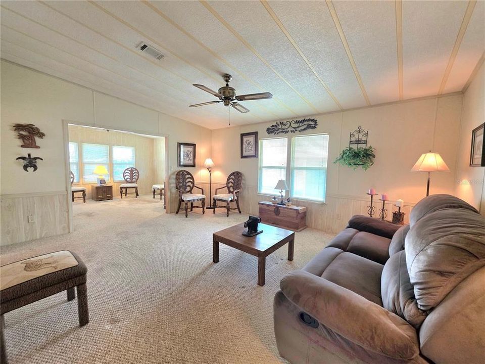 En Venta: $189,500 (2 camas, 2 baños, 1208 Pies cuadrados)