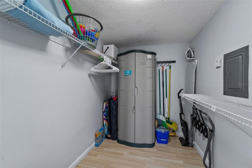 待售: $548,000 (2 贝兹, 2 浴室, 1145 平方英尺)