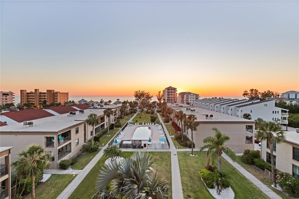 待售: $548,000 (2 贝兹, 2 浴室, 1145 平方英尺)