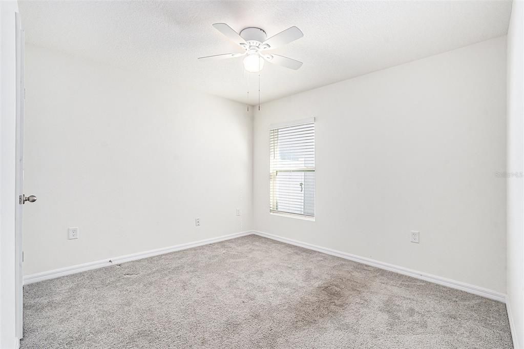 For Sale: $314,444 (4 beds, 2 baths, 1811 Square Feet)