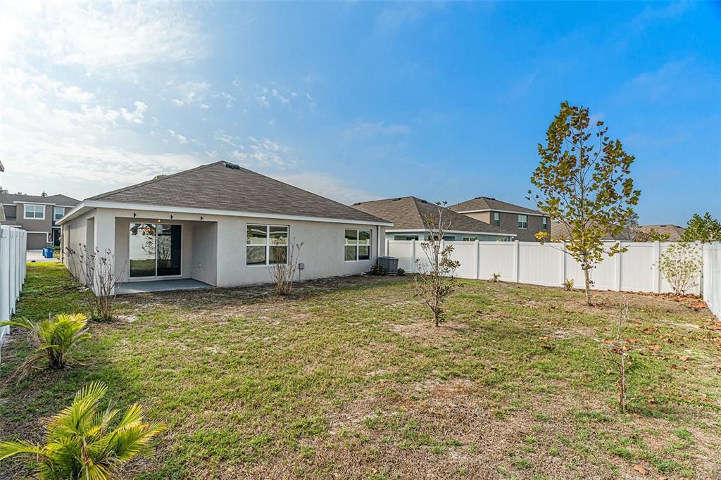 For Sale: $314,444 (4 beds, 2 baths, 1811 Square Feet)