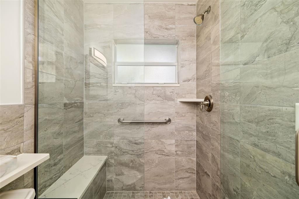 For Sale: $470,000 (1 beds, 1 baths, 416 Square Feet)