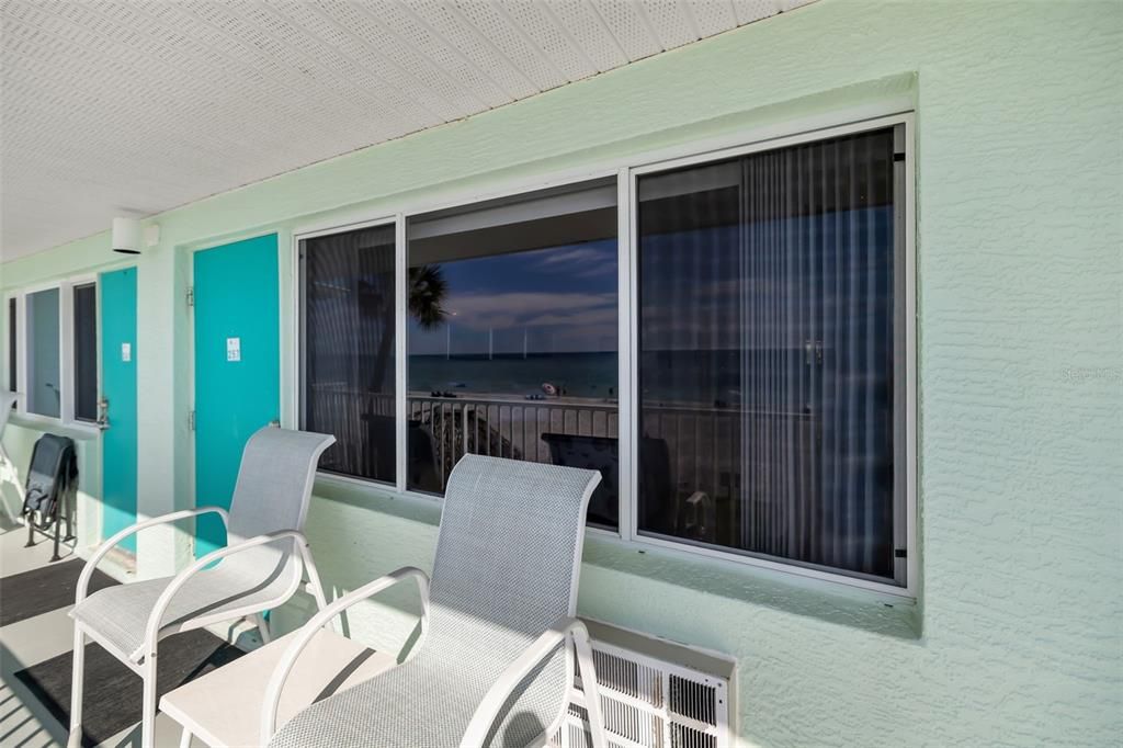 For Sale: $470,000 (1 beds, 1 baths, 416 Square Feet)