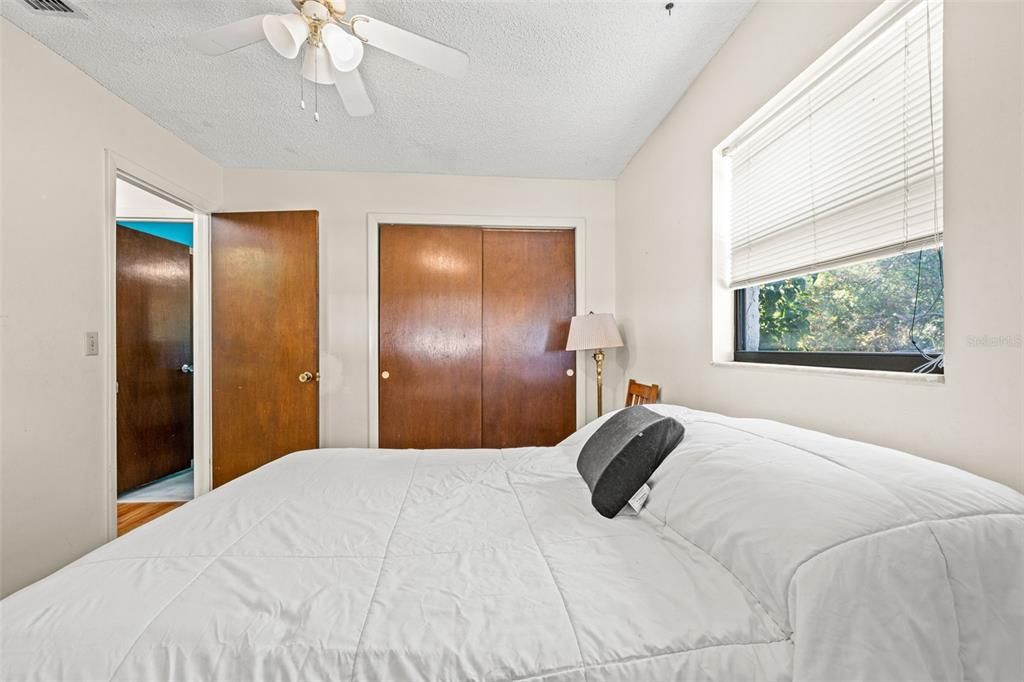 На продажу: $290,000 (3 спален, 2 ванн, 1225 Квадратных фут)