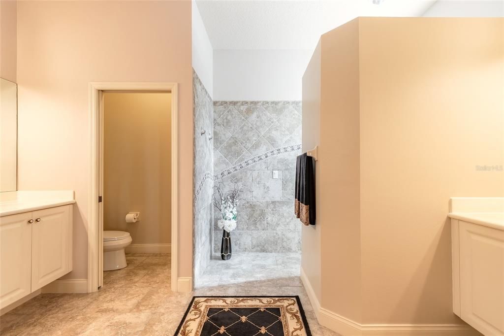 待售: $664,000 (4 贝兹, 2 浴室, 2788 平方英尺)