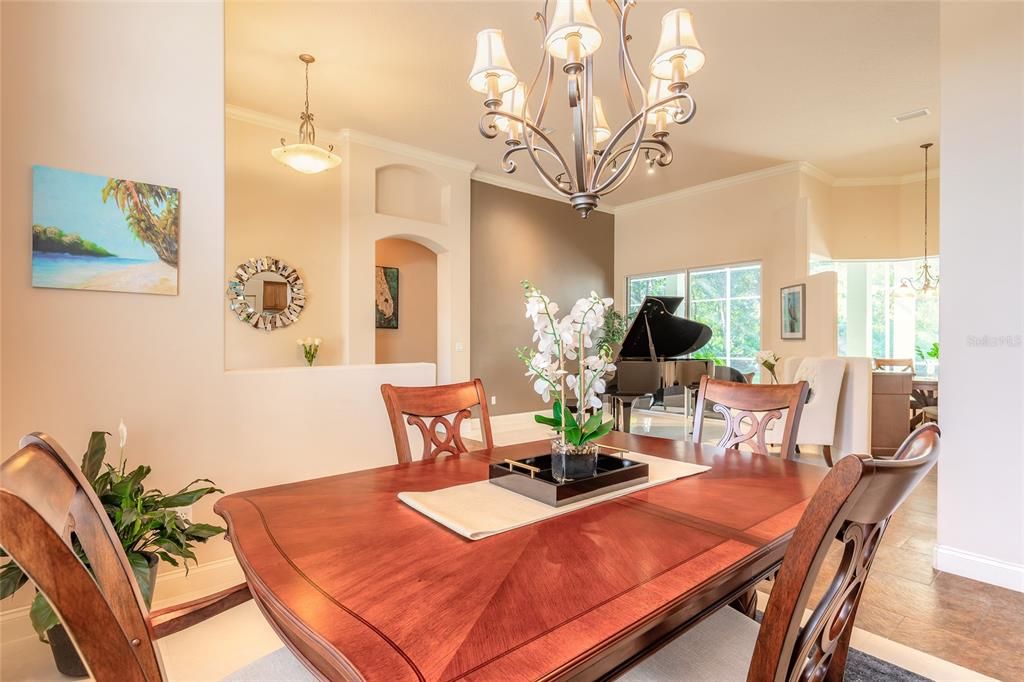 待售: $664,000 (4 贝兹, 2 浴室, 2788 平方英尺)