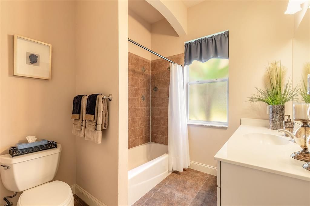 待售: $664,000 (4 贝兹, 2 浴室, 2788 平方英尺)