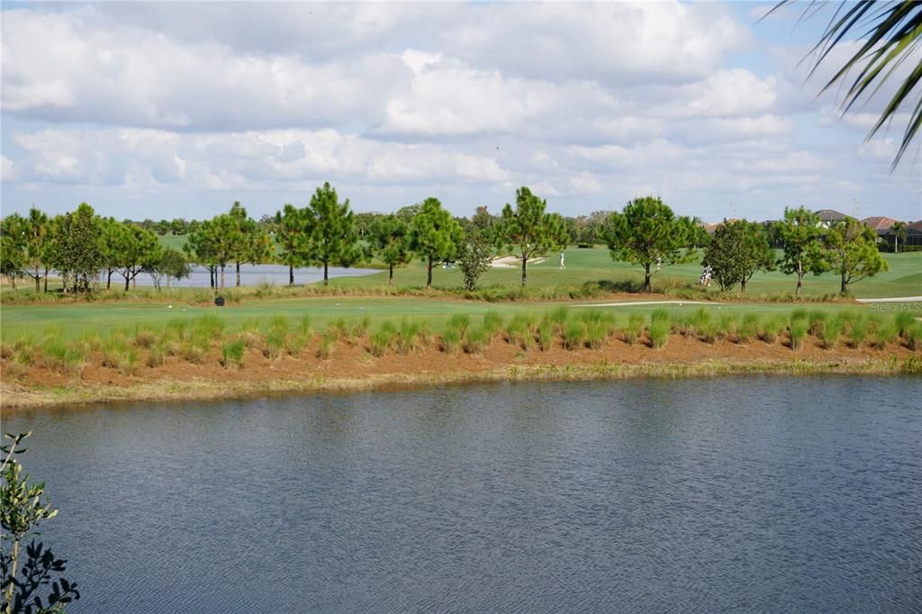 En Venta: $675,000 (3 camas, 2 baños, 2108 Pies cuadrados)