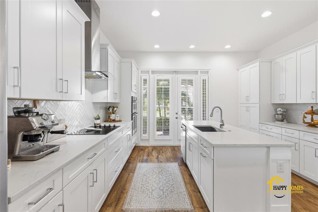 В аренду: $6,500 (5 спален, 4 ванн, 4211 Квадратных фут)