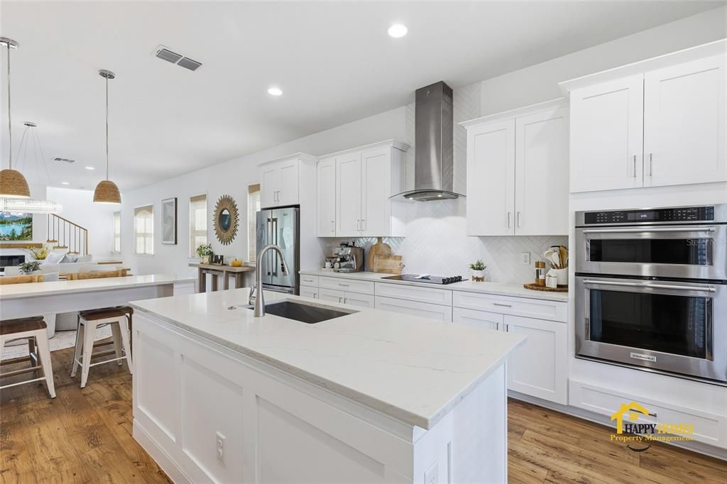 В аренду: $6,500 (5 спален, 4 ванн, 4211 Квадратных фут)