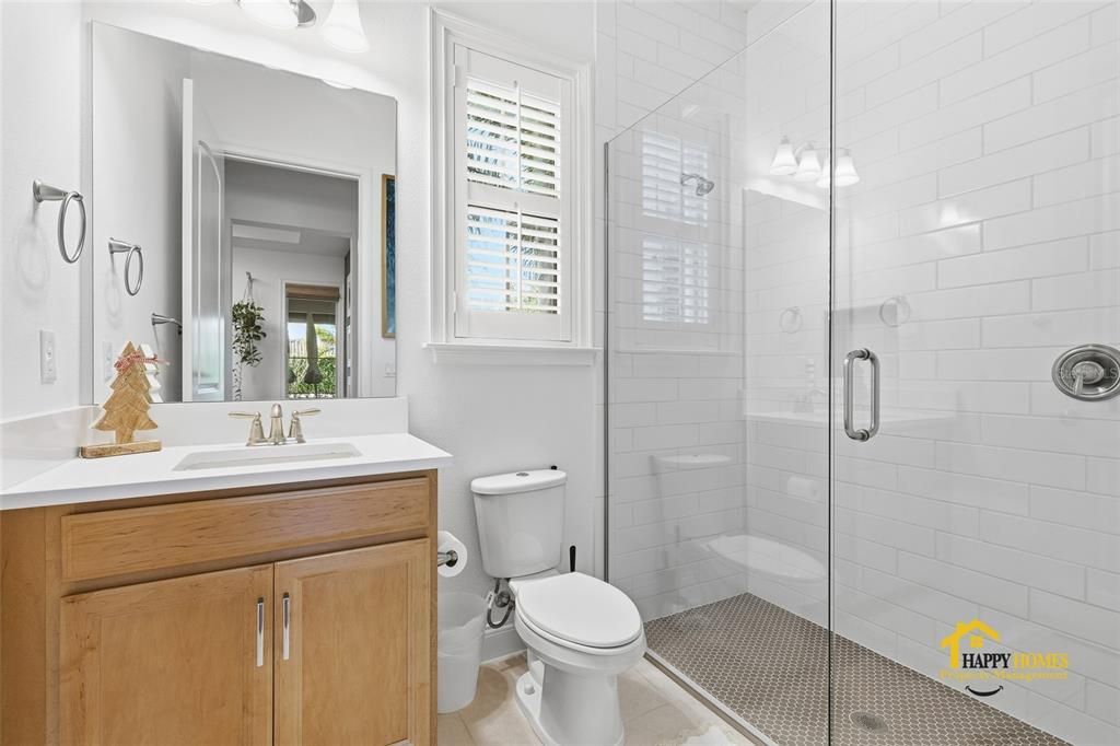 В аренду: $6,500 (5 спален, 4 ванн, 4211 Квадратных фут)