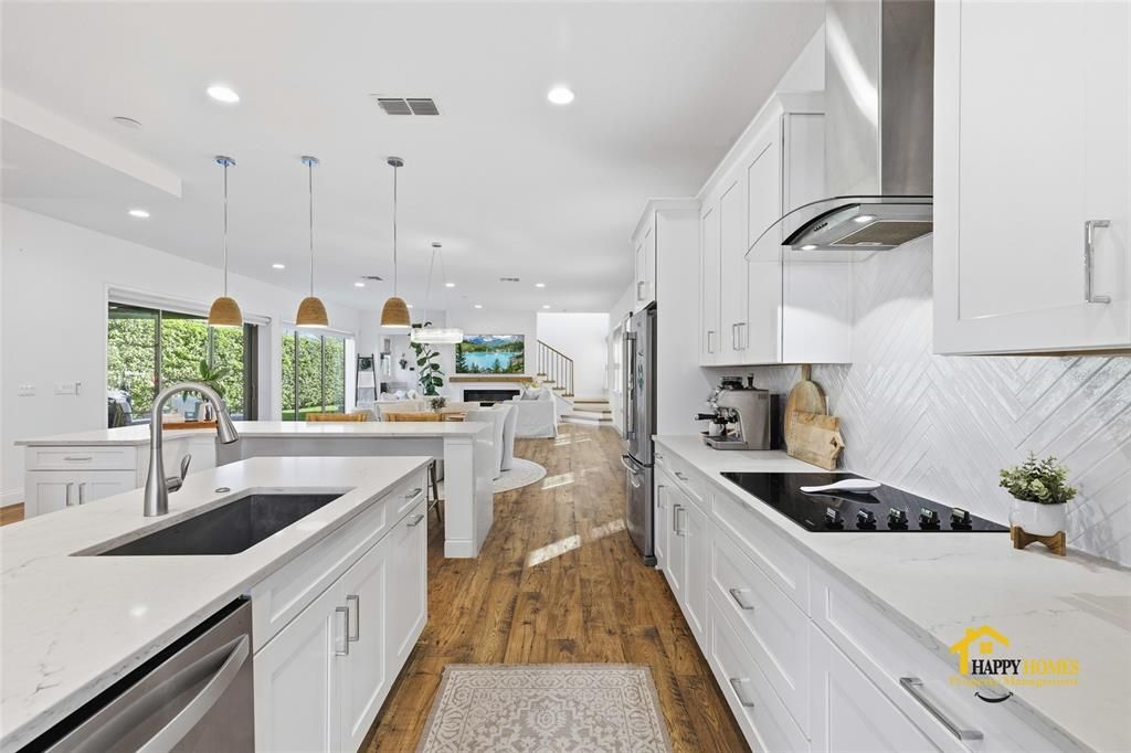 В аренду: $6,500 (5 спален, 4 ванн, 4211 Квадратных фут)